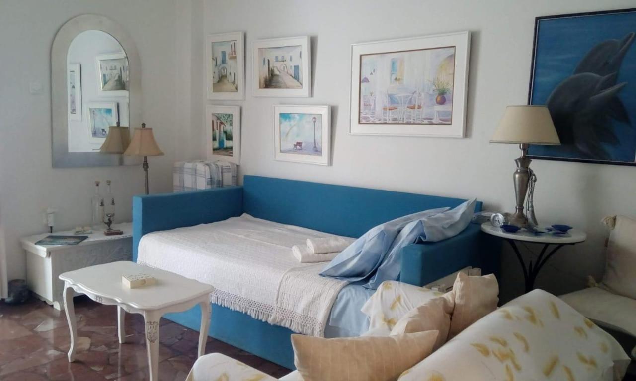 Kerry'S Cosy Apartment Vári エクステリア 写真