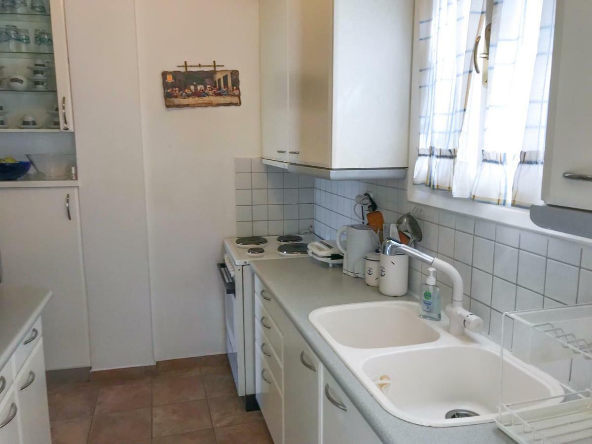 Kerry'S Cosy Apartment Vári エクステリア 写真